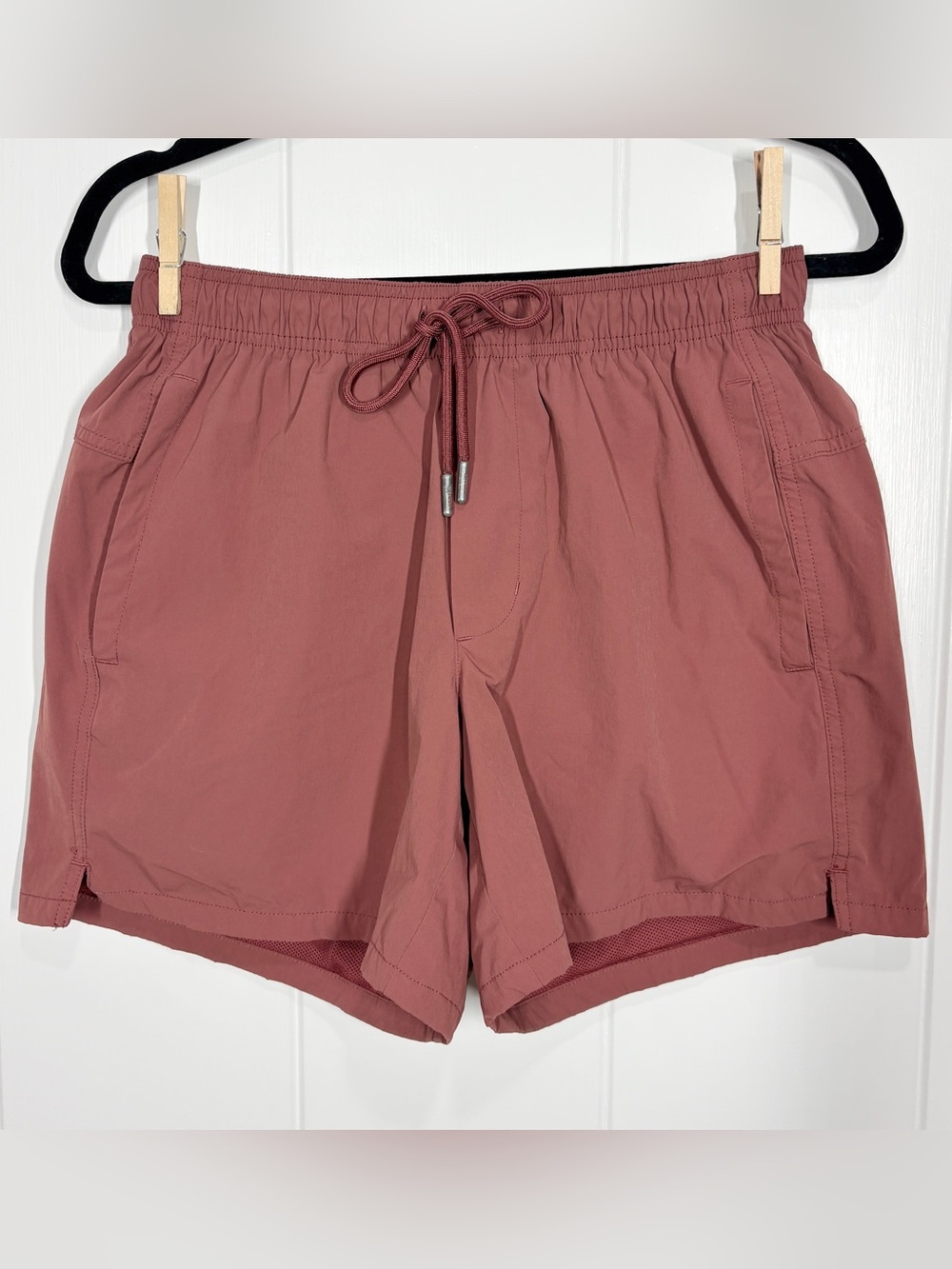 VRST Men’s Everyday Short 5” Inseam Mesh Lined Size XS Desert Rust